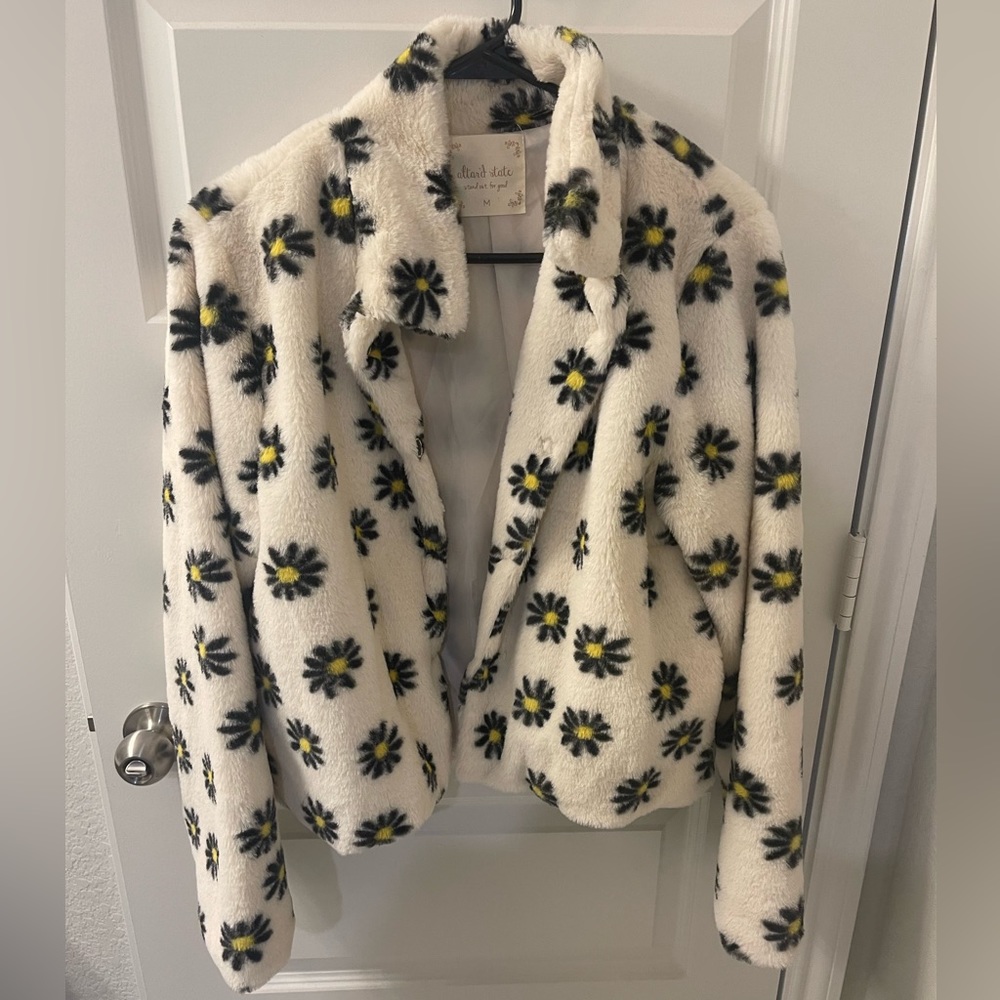 Daisy Women’s Sherpa Jacket